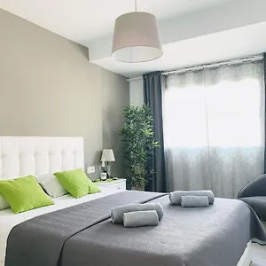 https://51e-scape.in-canary-islands.com