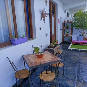 https://la-casita-del-acantilado.tenerifehoteles.net