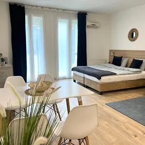 https://lotus-apartments-downtown.inbudapesthotels.com
