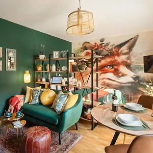 https://peteske-designer-suites.praguehotelsweb.com